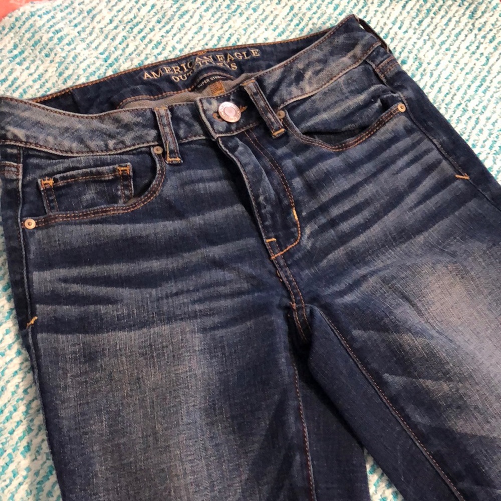 American Eagle Skinny Jeans Med/Dark Wash